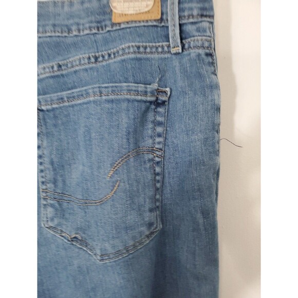 LEVI STRAUS SIGNATURE Mid RISE DENIM CAPRI Cuffed PANT SIZE 14 - Picture 9 of 10